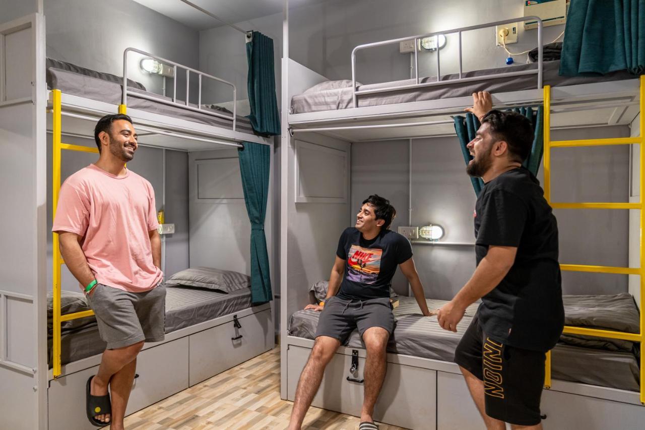 Whoopers Hostel Anjuna, Goa المظهر الخارجي الصورة