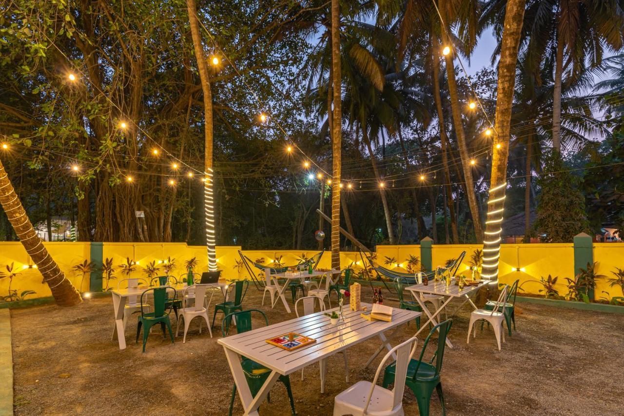 Whoopers Hostel Anjuna, Goa المظهر الخارجي الصورة