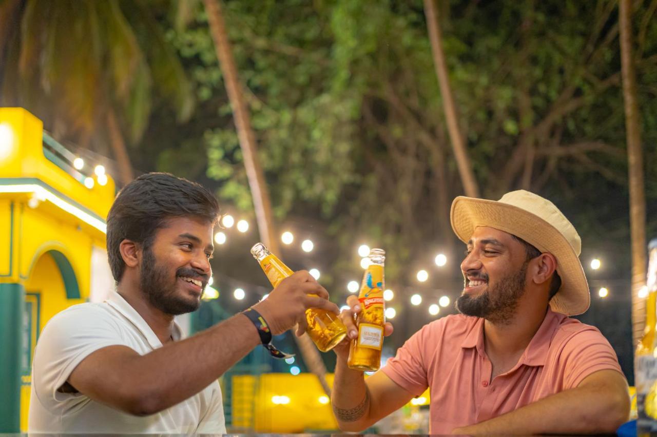 Whoopers Hostel Anjuna, Goa المظهر الخارجي الصورة